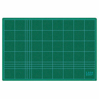 ライオン CM-45 カッティングマット 再生PVC製 両面使用 (417-6602)1枚 450×300×3mm グリーン