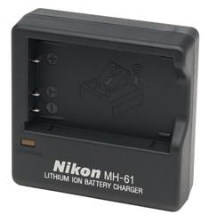 NIKON MH-61 / COOLPIX P4��