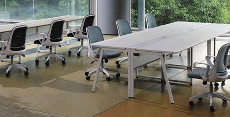 弘益 フリーアドレスデスク