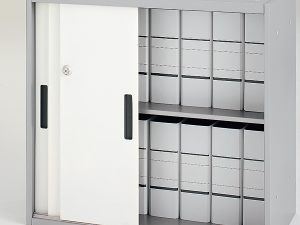 3枚引違い収納 3枚引違い収納