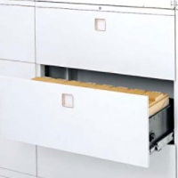 <b>転倒防止用のセーフティロック</b>