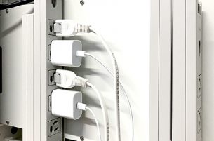 電源タップ(別売)