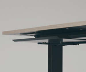 <b>配線トレー</b>